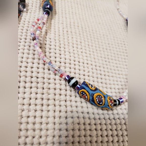 (Bundle) Gem Beaded Chocker, African Trade Necklace & Gem Glass Charm Bracelet - Picture 7 of 10